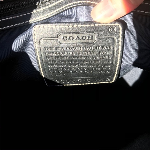 Coach handbag - Picture 2 of 3